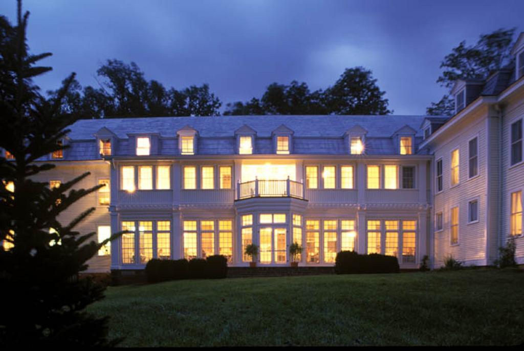 Grand Old Lady Hotel Waynesville Buitenkant foto