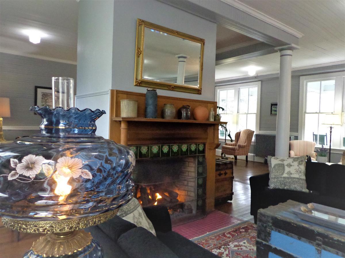 Grand Old Lady Hotel Waynesville Buitenkant foto