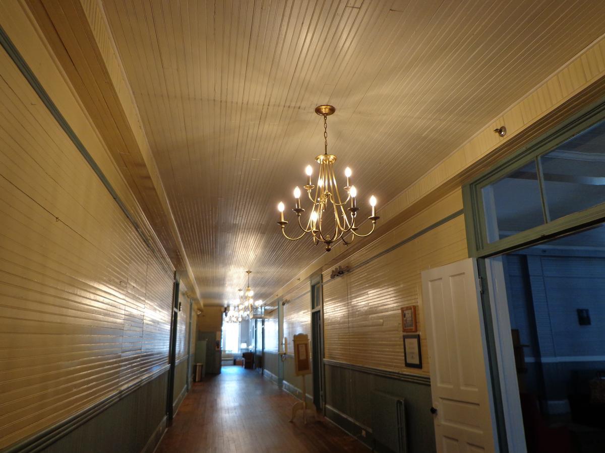 Grand Old Lady Hotel Waynesville Buitenkant foto