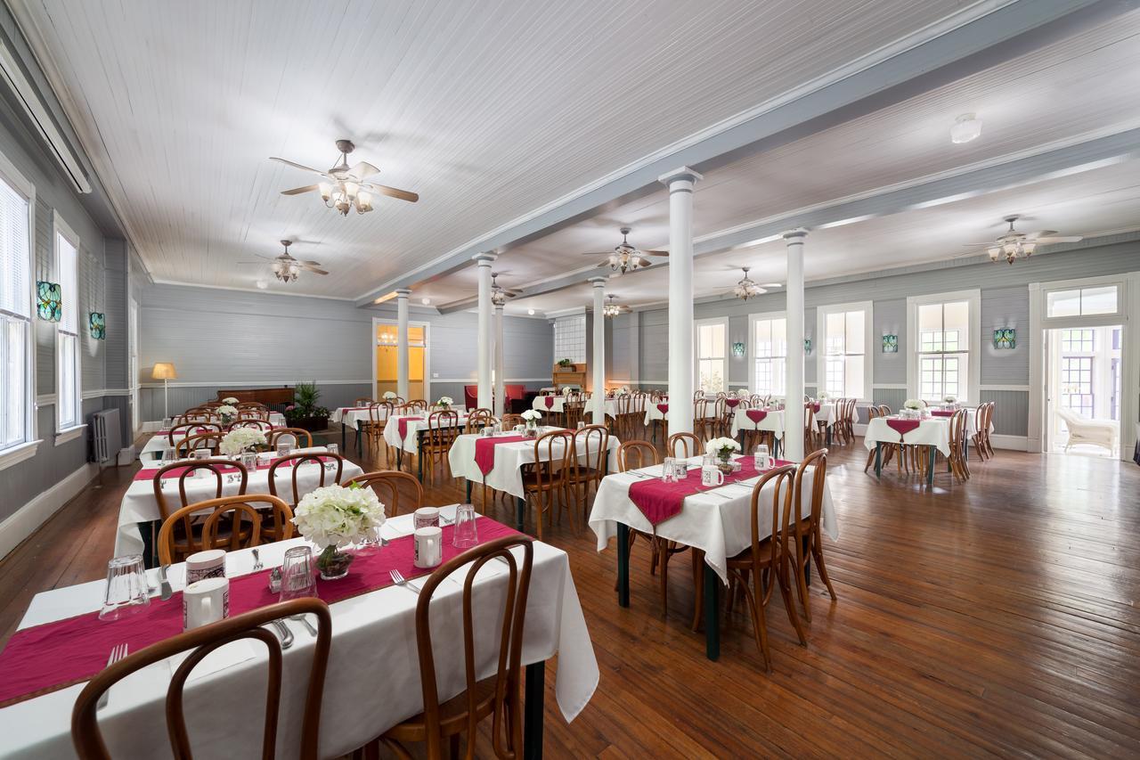 Grand Old Lady Hotel Waynesville Buitenkant foto