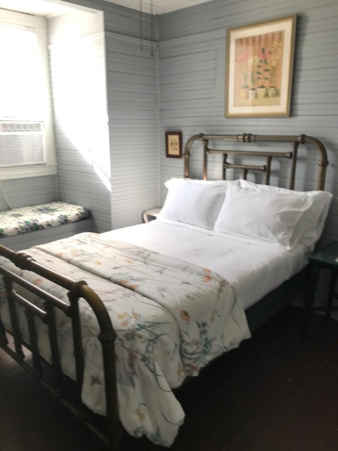 Grand Old Lady Hotel Waynesville Buitenkant foto
